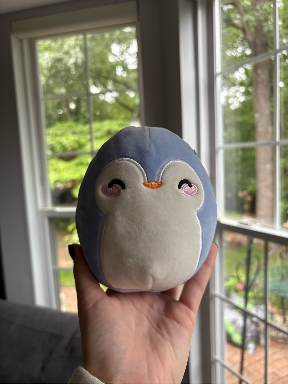 Helca the blue penguin 🐧 squishmallow claire's exclusive 5in NWOT